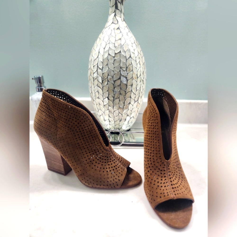 Vince Camuto ankle boots